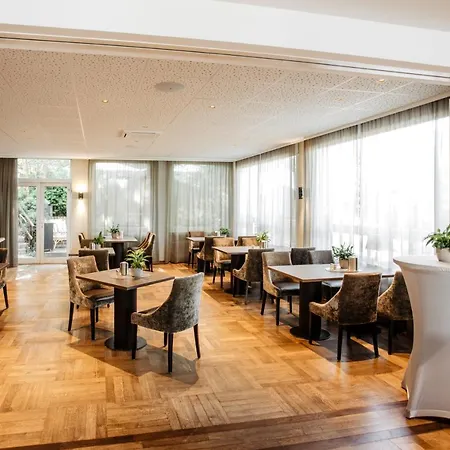 酒店 Westerkamp - Kostenfrei Parken - Restaurant - Bar 奥斯纳布吕克
